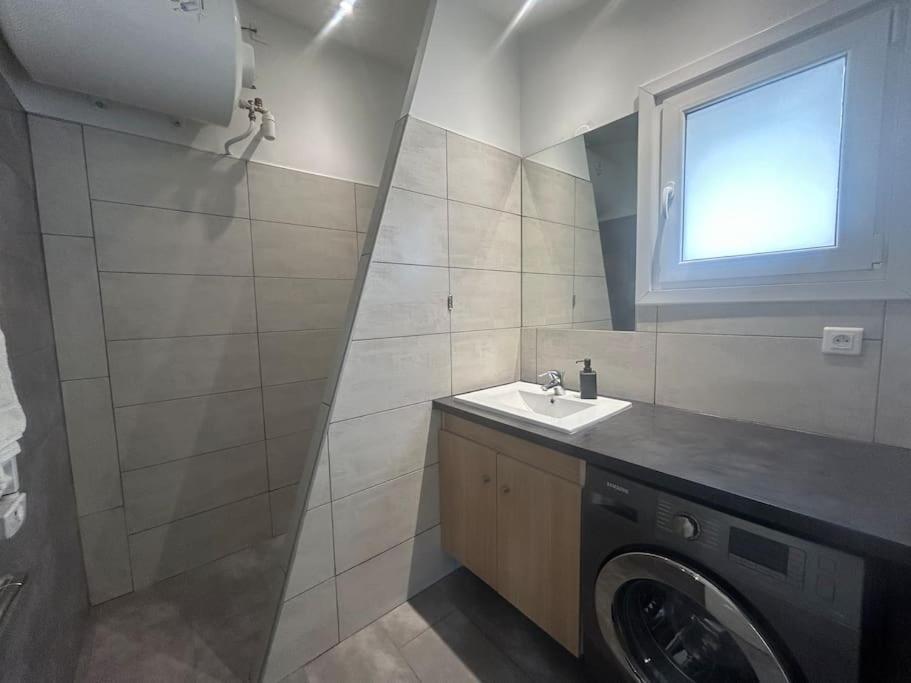 Maison Proche Du Groupama Stadium Apartment